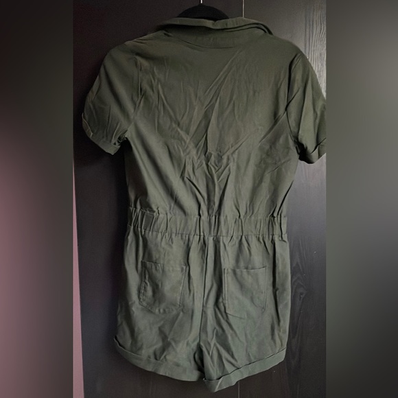 Fashion Nova romper - Picture 4 of 5